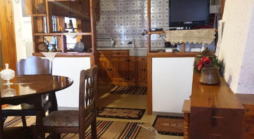 Karaste chalet Vacation rental in Peloponnese, Western Greece and the Ionian