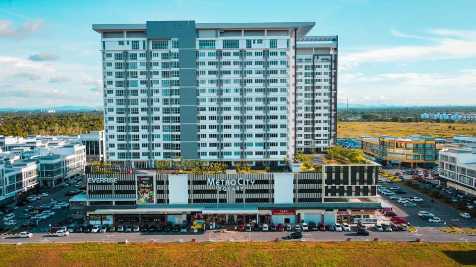 Sadam  Staycation @ MetroCity Condominium Apartment in Kuching