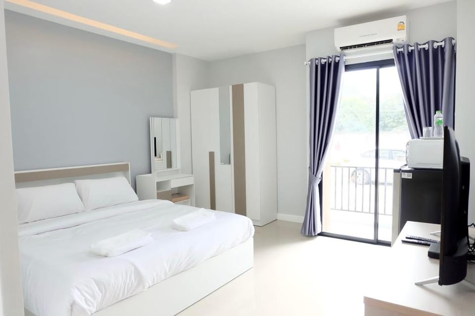Order Residence ระเบียงส่วนตัว และ Netflix ทุกห้อง Apartment in Thailand