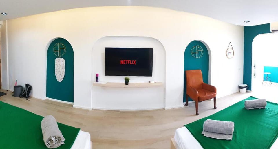 Family Hub @ Pratunam 9 – Group Stay + Free Pickup Apartment in Bangkok