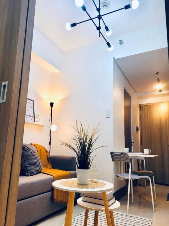 Stylish Cityscape 1BR Condo Unit Along EDSA Vacation rental in Mandaluyong