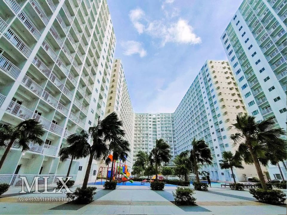 Perfect Staycation for family and barkada Apartment in Pasay