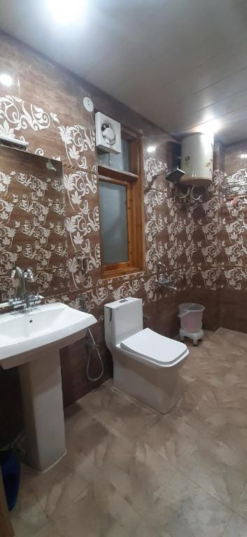 A Cozy Bed & Breakfast with Free Parking On-Site Vacation rental in Himachal Pradesh
