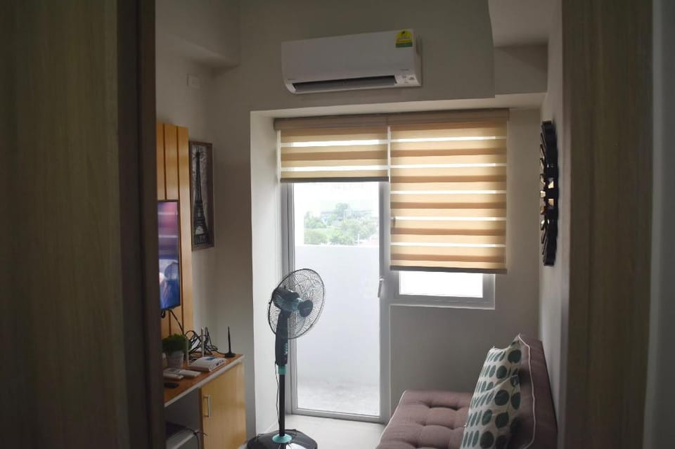 SM Field Residences Villa in Las Pinas