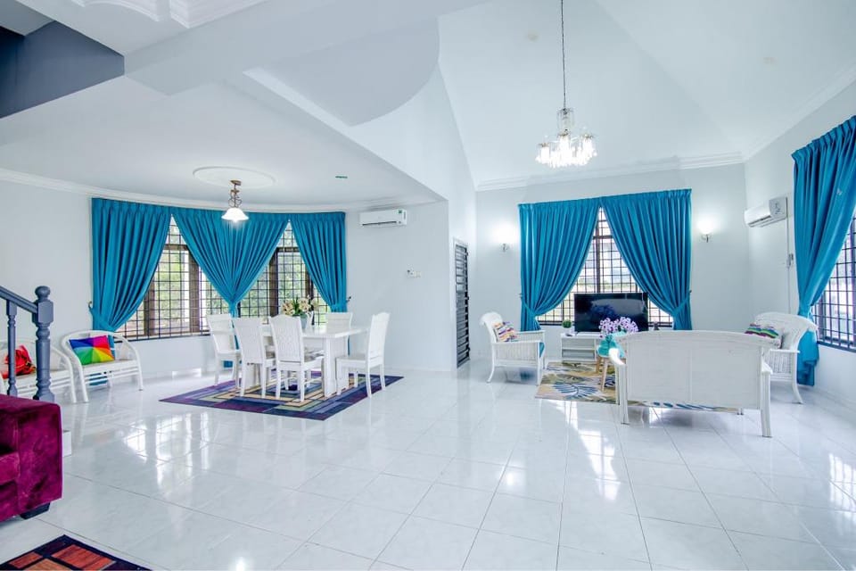 Charming bungalow muslim 120 Vacation rental in Negeri Sembilan, Malaysia