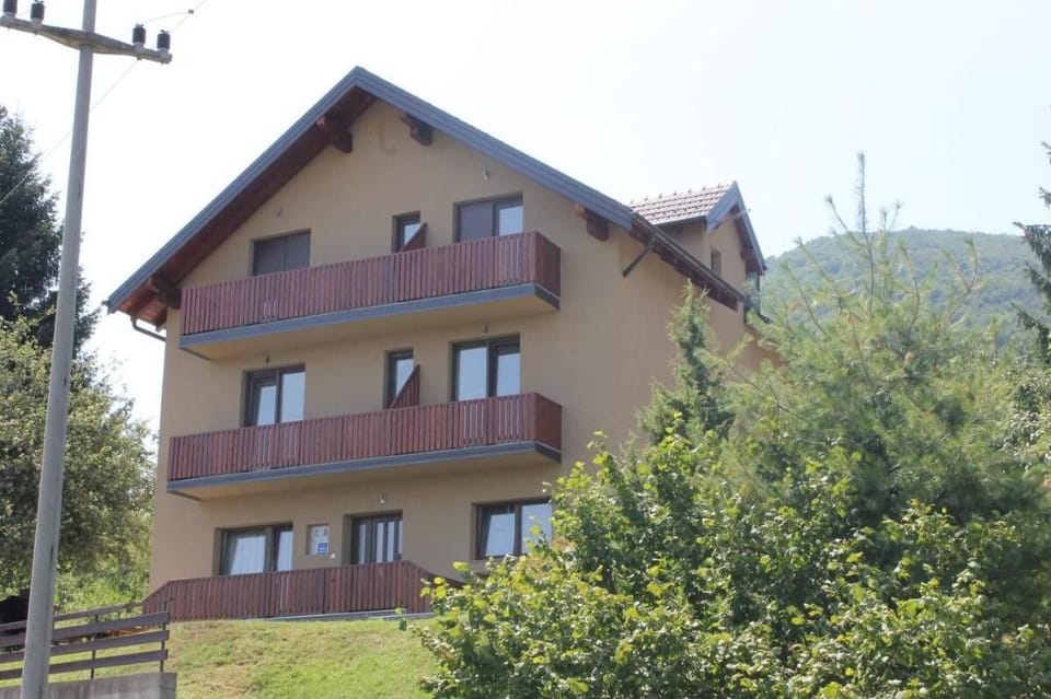 House Štefanac: Room 4 with balcony Vacation rental in Plitvice Lakes Park