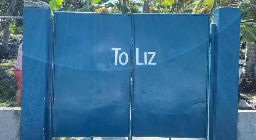 Toliz Beach House Sipaway Island San Carlos City Vacation rental in Central Visayas