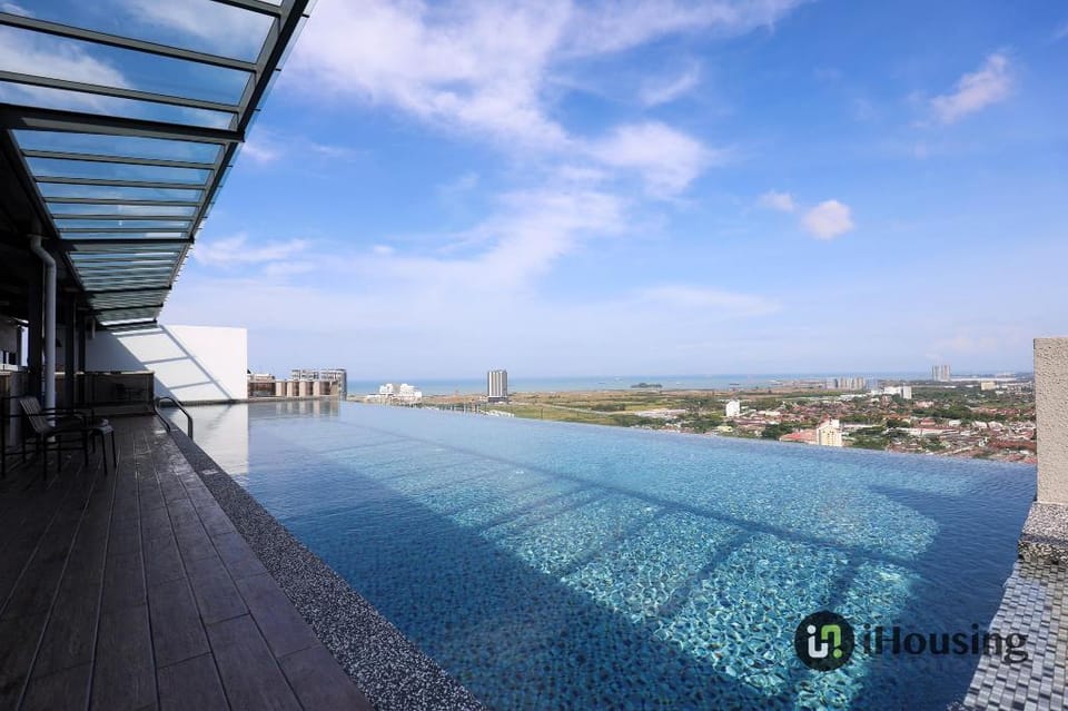 The Quartz Sky Pool Nearby Jonker 1206 | I Housing Vacation rental in Malacca