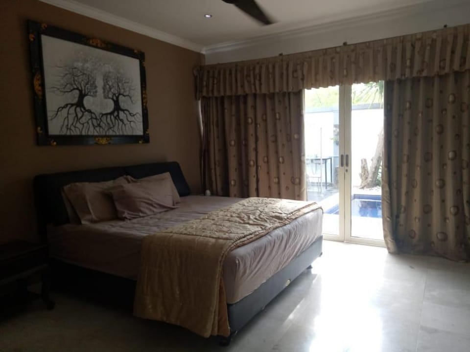 Private villa Poh gading 4 bed room 3 bath room  Villa in Kuta Selatan