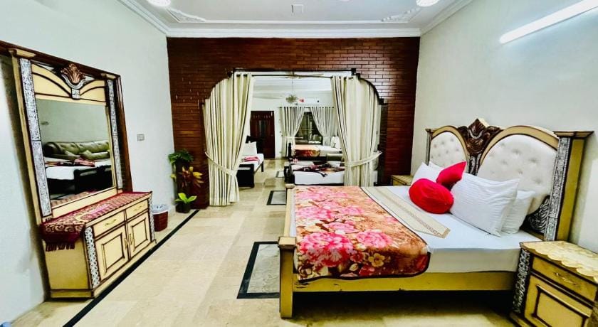 Neelum Guest House Bed and Breakfast in Islamabad