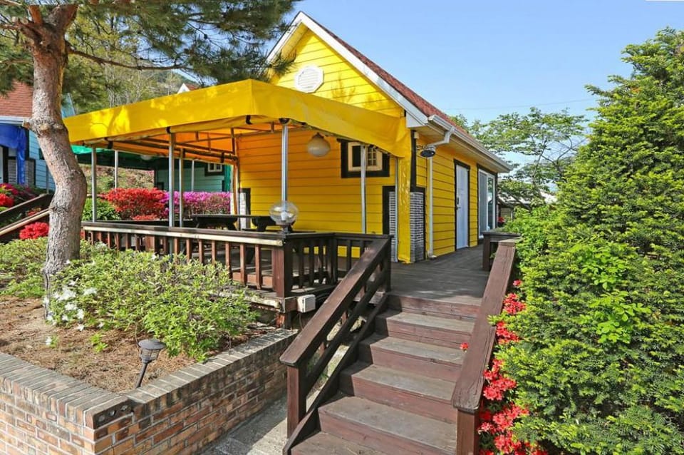Ganghwa Iris Pension Bed and Breakfast in Incheon