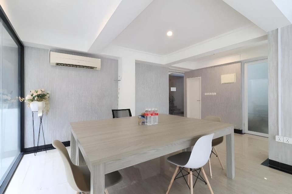 Flamenco Urban Living Hotel in Jakarta