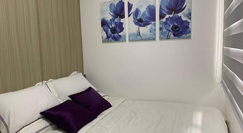 Katei elegantly designed 1-bedroom facing amenity Apartment in Pasay