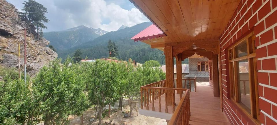 Hotel Royal Hillcrest Hotel in Uttarakhand