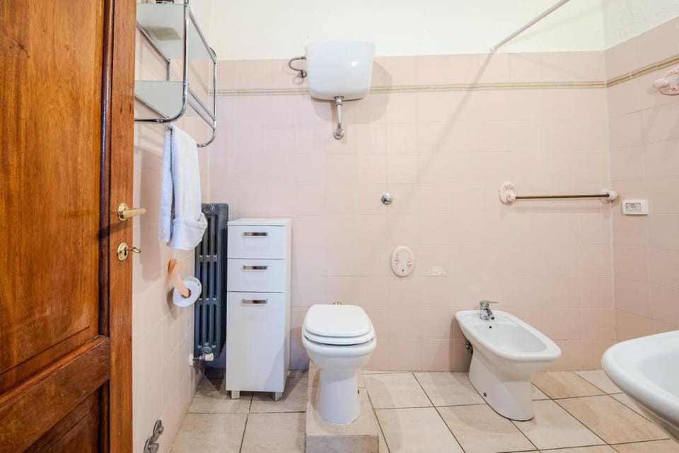 Cucina condivisione e natura - il rifugio perfetto per gruppi fino 31 - Assisi Perugia Bed and Breakfast in Umbria