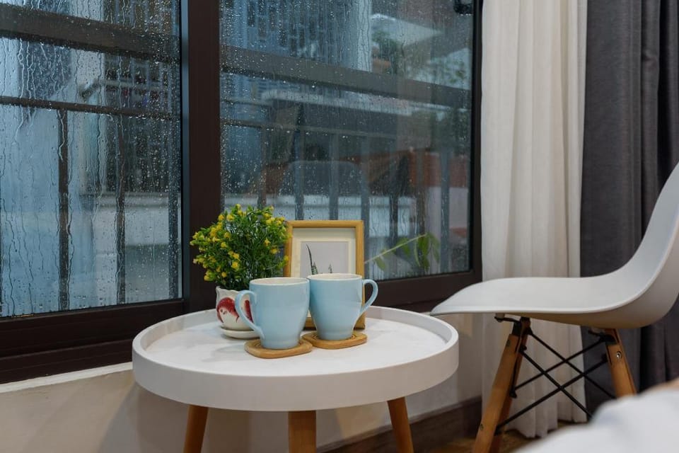 Cozrum Homes - Graceful Corner Apartment in Ho Chi Minh City