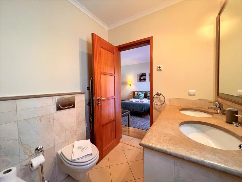 Vilamoura Victoria Gardens With Pool by Homing Apartment in Olhos de Água
