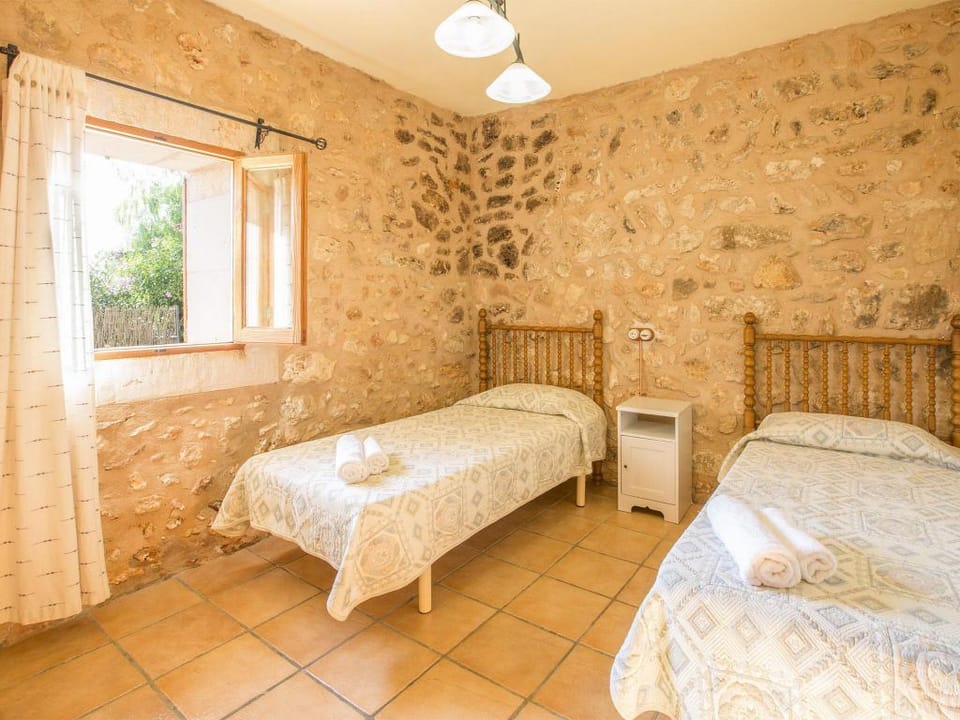 CASA RURAL SA SORDA - Villa for 8 people in CAMPOS. Vacation rental in Migjorn