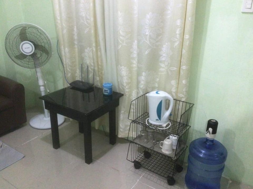 Elrikh & Hayden Transient Inn Unit 2 2nd Floor Apartment in Baguio