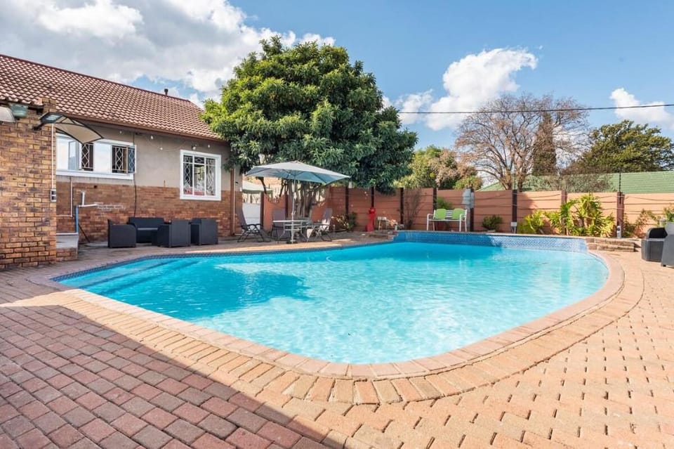 White House Lodge Vacation rental in Gauteng