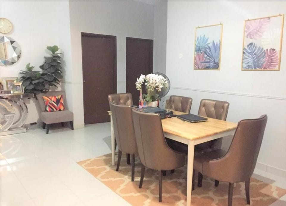 CASA ADELIA GUESTHOUSE BALOK PERDANA GEBENG Vacation rental in Terengganu, Malaysia