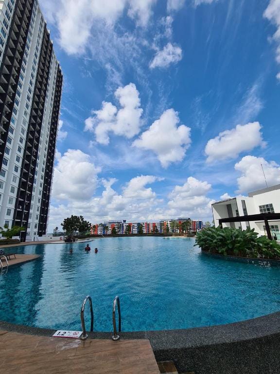 Eid@ SKS Habitat Muslim/Family Friendly Home Apartment in Johor Bahru
