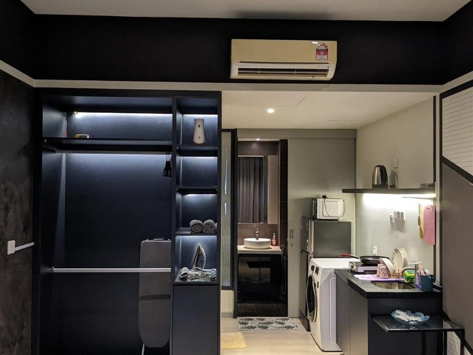 EXPRESSIONZ SUITE LUXURY STUDIO*NETFLIX@ KLCC VIEW Apartment in Federal Territory of Kuala Lumpur