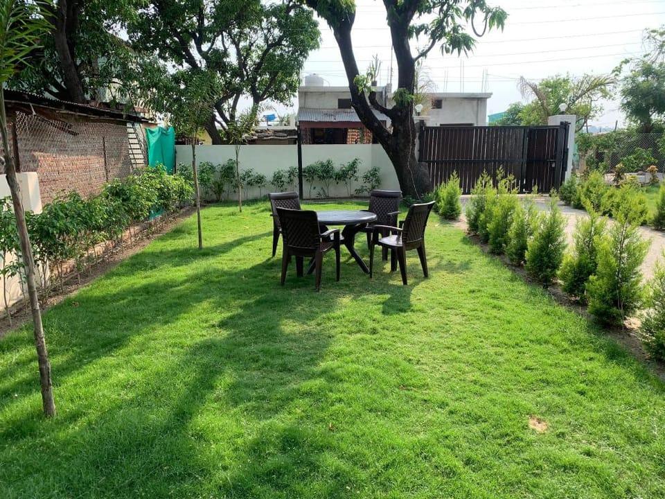 Rawatjee Homesaty  Apartment in Uttarakhand