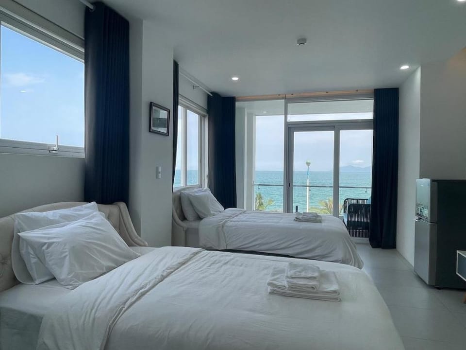 Villa Eau Nah Trang :: 나트랑에서 즐기는 우리만의 럭셔리한  풀파티 Villa in Nha Trang