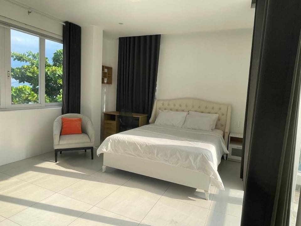 Villa Eau Nah Trang :: 나트랑에서 즐기는 우리만의 럭셔리한  풀파티 Villa in Nha Trang