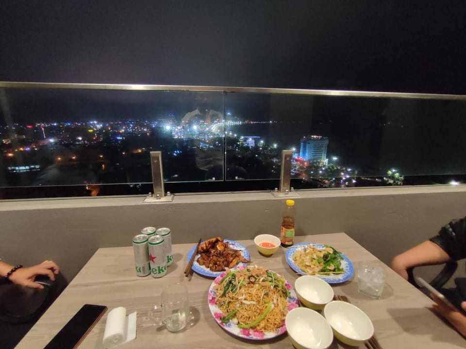 FLC sea tower ưu đãi khủng view biển 49m2 Apartment in Vietnam