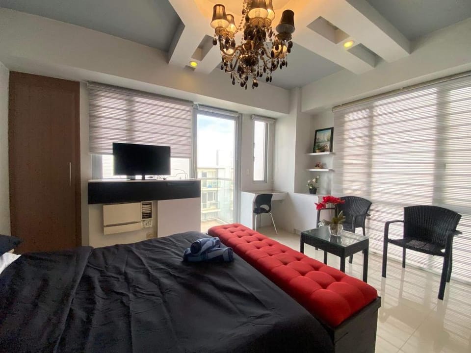 Hotel Type Condo near NAIA Manila Airport Terminal Apartment in Pasay