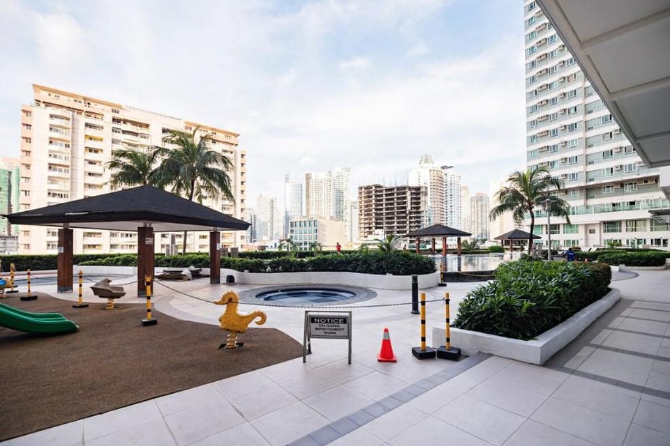 Greenbelt Makati The Beacon 3208 with Amazing View Apartment in Pasay