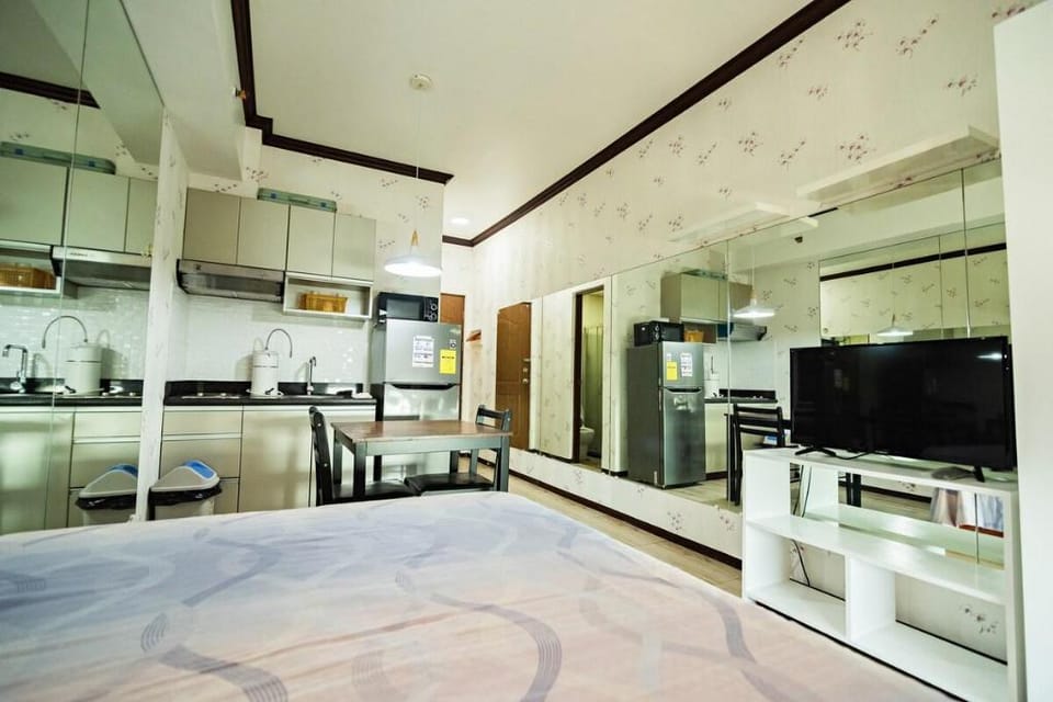 Greenbelt Makati The Beacon 3208 with Amazing View Apartment in Pasay