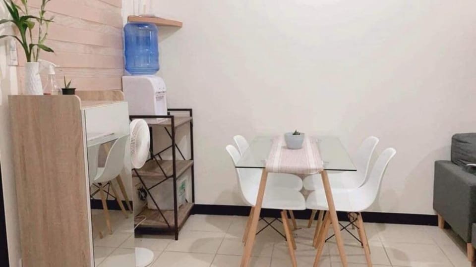 Calathea Place Homestay Apartment in Las Pinas