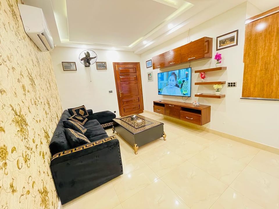 Sm Suites Apartment in Lahore
