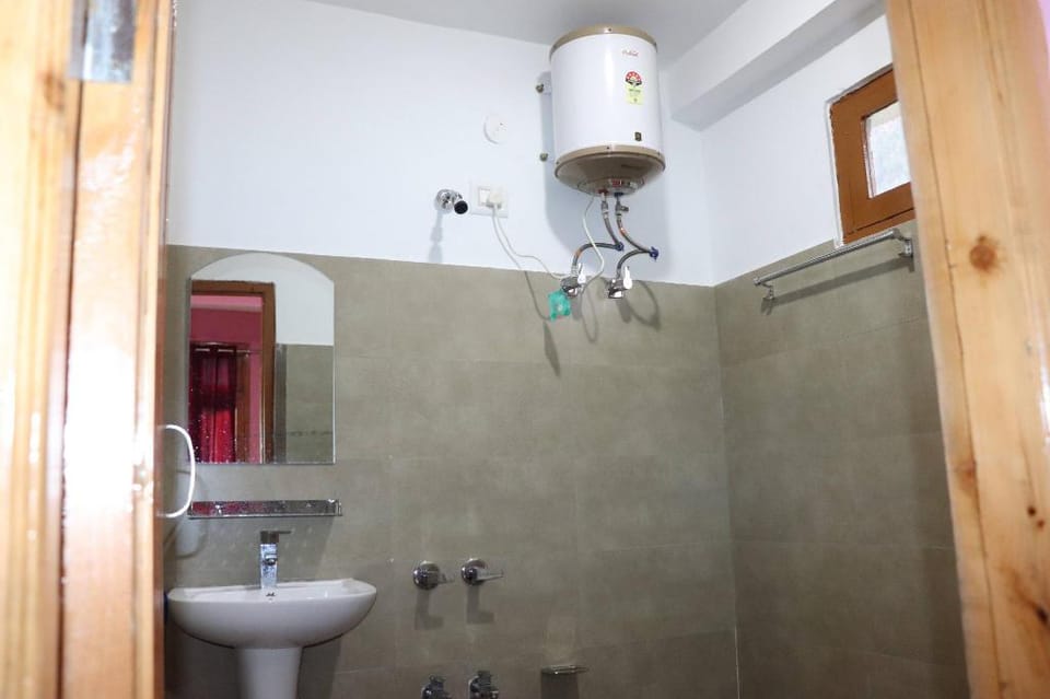 Shesh Besh Guest House  Vacation rental in Himachal Pradesh