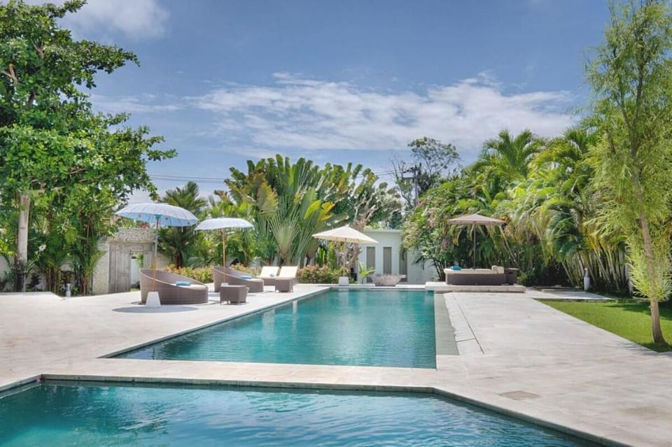 Cozy 3 BR Private Pool Villa Putih 1  REV15 Villa in North Kuta