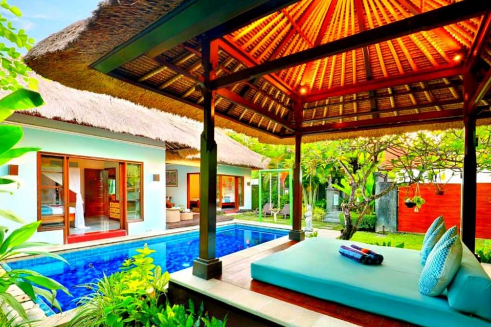 Luxury 2BR Private Pool Villa & Bathtup #LR8 Villa in North Kuta