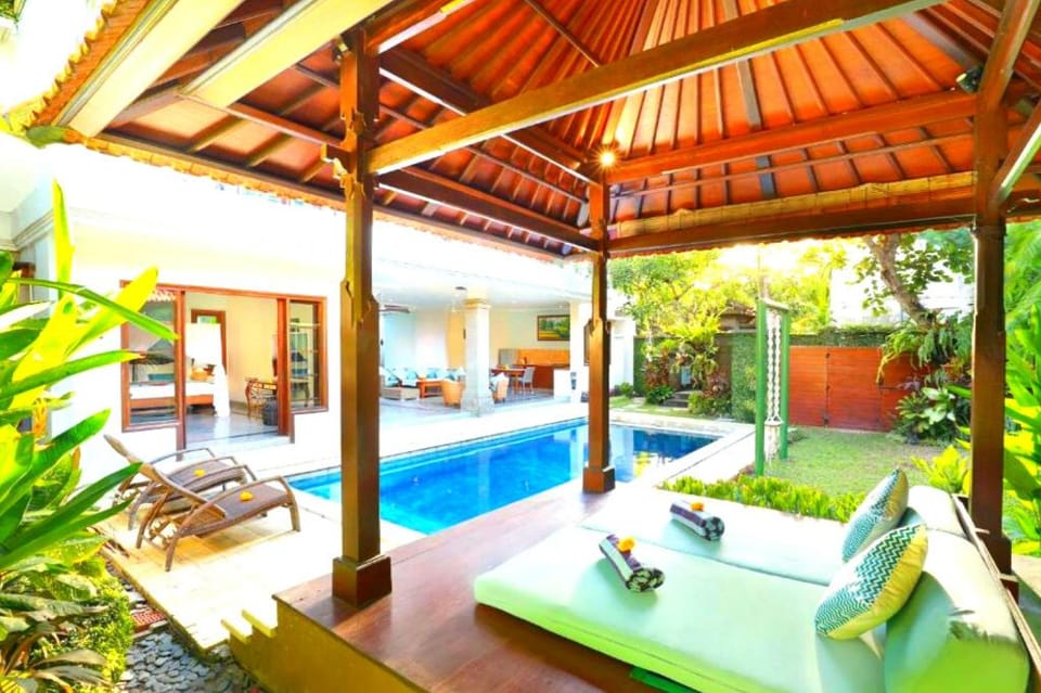 Cozy 3 BR Private Pool Villa Seminyak#NE Villa in North Kuta