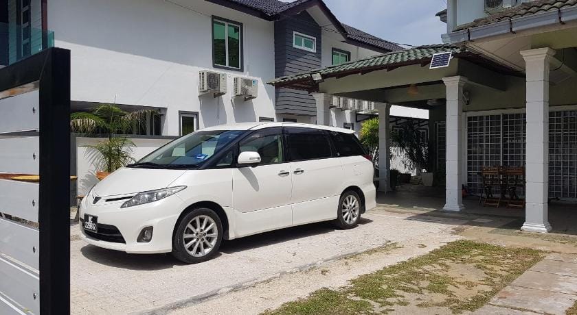 RR Homestay Lot 144 Chukai Kemaman Vacation rental in Terengganu, Malaysia