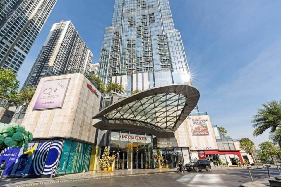 SPACOUS AND BEATIFUL 2B APT AT LANDMARK81/FREE GYM Apartment in Ho Chi Minh City