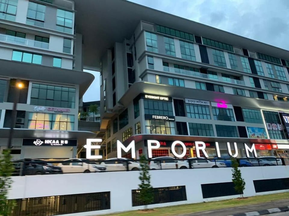 Jk★ComboStay★Delofts★22Pax★4Parkings★ Apartment in Kuching