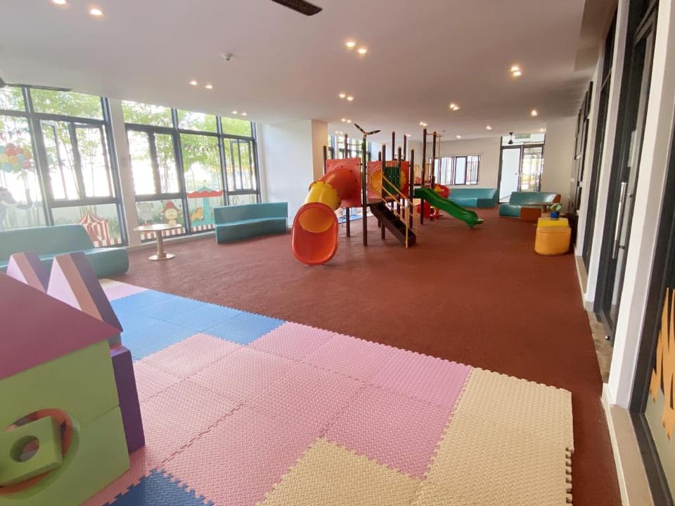 R&F 2Bedrooms Seaview 【TREX】Boutique Homestay Apartment in Johor Bahru