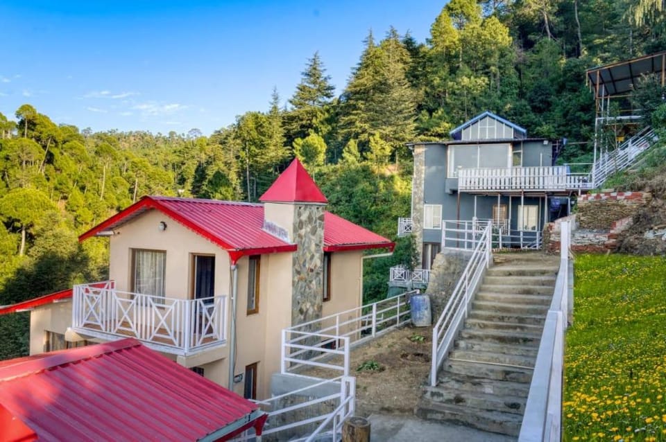 The Frost Wood, Ranikhet, Uttarakhand Hotel in Uttarakhand