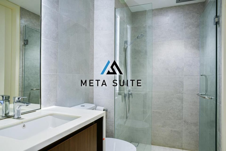 Sky pool 4 star hotel grade stay in i-City 1 Vacation rental in Selangor, Malaysia