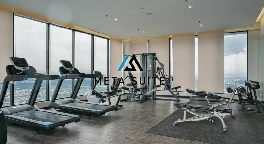 Sky pool 4 star hotel grade stay in i-City 1 Vacation rental in Selangor, Malaysia
