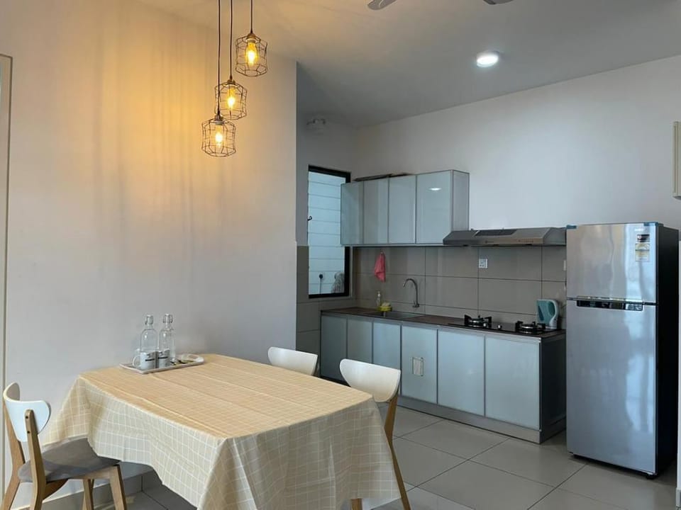 Aurora Galaxy Premier Suite 2B2R in Butterworth Apartment in Penang