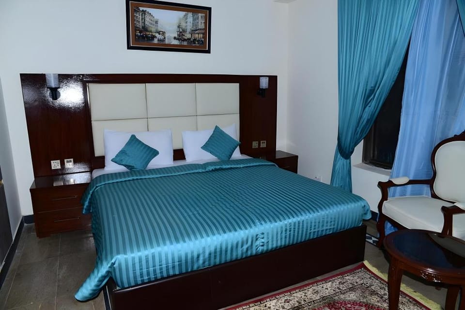 Canari Hotel kashmir View khanspur Ayoubia Hotel in Punjab