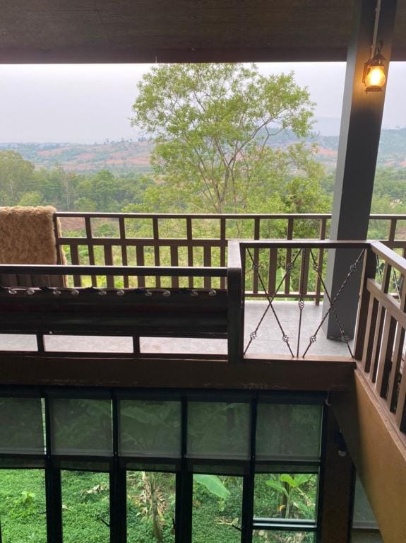 Phu Come Home Cliff Lodge & Homestay Apartment in Laos